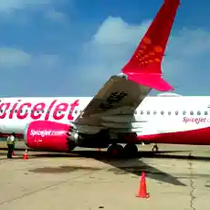 Delhi-Leh SpiceJet flight with 150 passengers returns after engine failure; full emergency declared