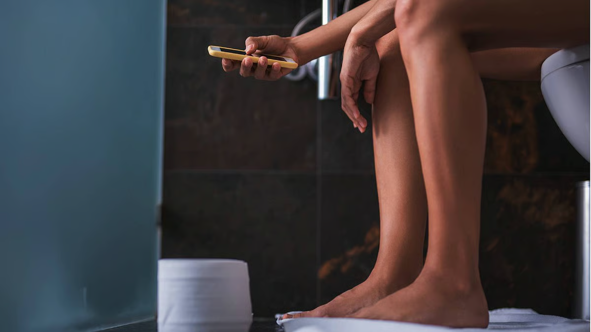 Do you take your phone to the toilet? Here’s how it harms your health