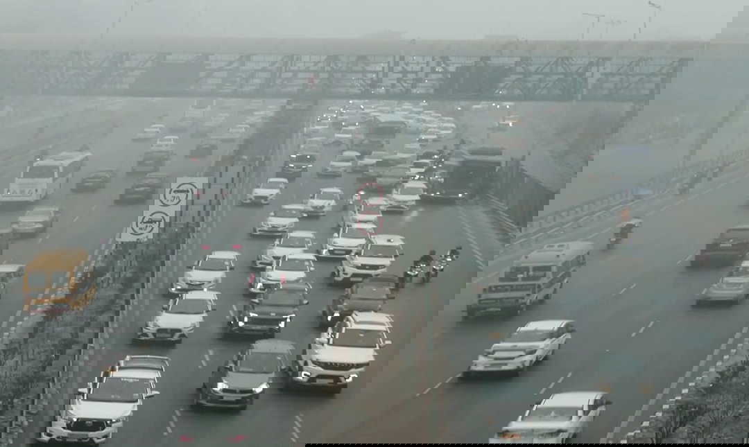 Delhi weather today: IMD yellow alert for dense fog, flight operations hit, AQI remains high