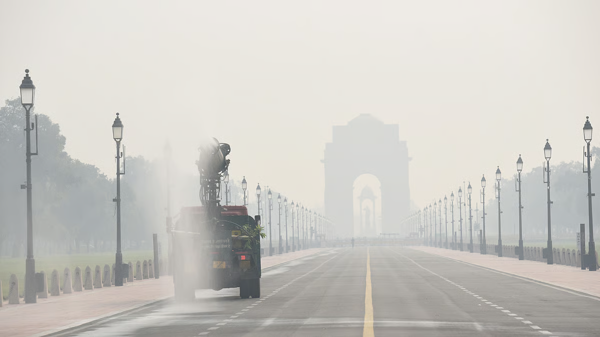 Kalkaji or Kashmir? Delhi feels like a war ground in Diwali