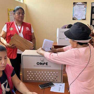 Peru election showdown: Can Fujimori's famous name deliver victory?