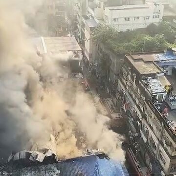 Kolkata Ezra Street fire: Nearly 300 shops gutted, 20 fire engines deployed