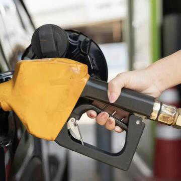 'Claims of fuel supply shortage misleading and baseless': Govt issues clarification as petrol, diesel rumours spread online