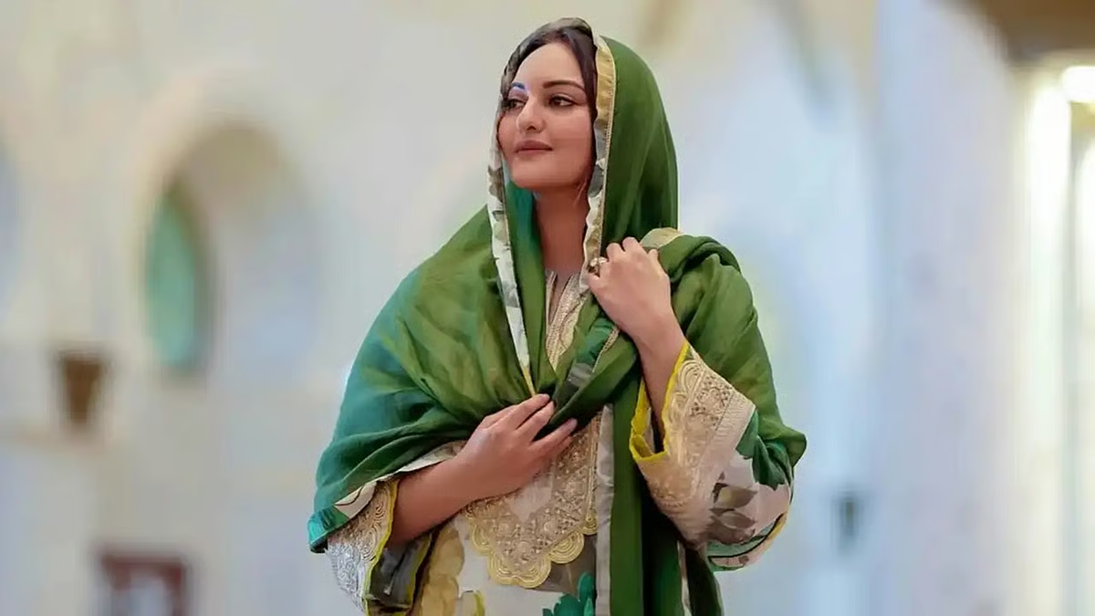 Did Sonakshi Sinha wear shoes inside mosque? Actor hits back at trolls over abu dhabi photos