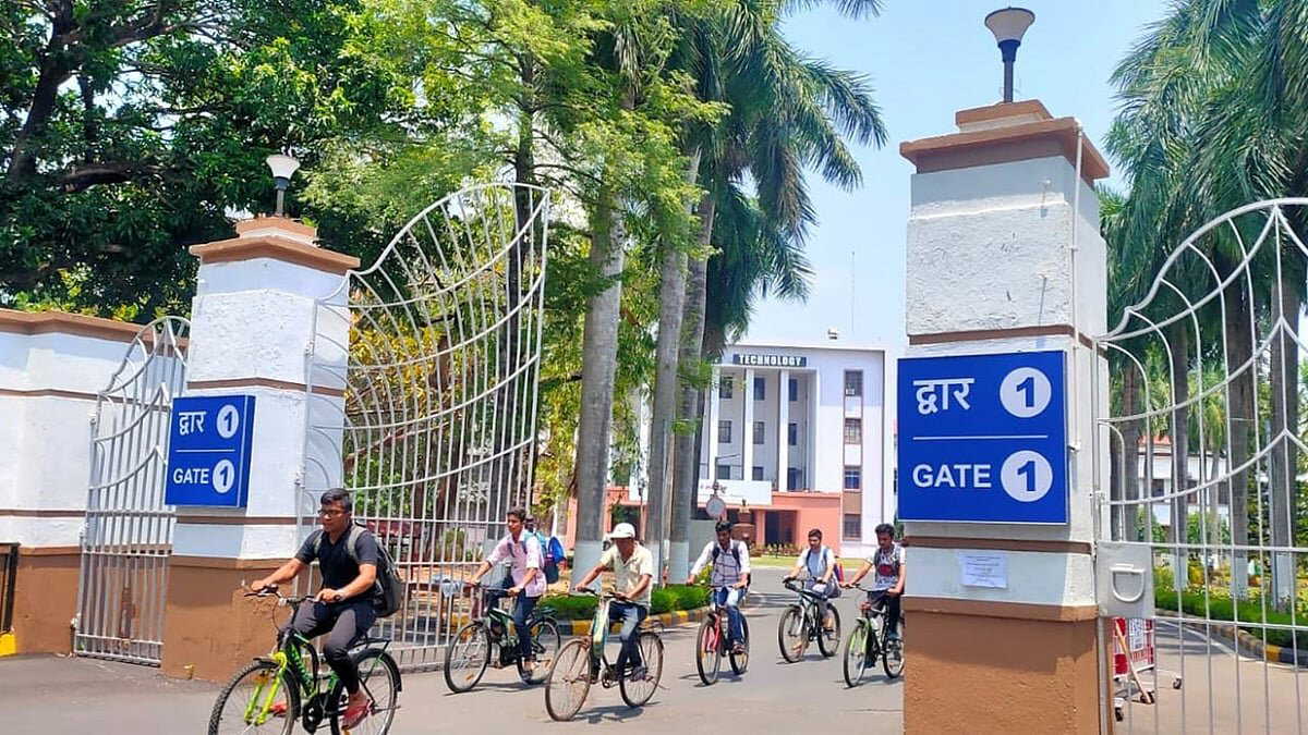 IIT Kharagpur breaks placement record with packages exceeding Rs 2 crore