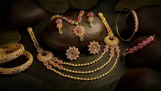 Big drop in bullion: Gold declines, silver falls nearly twice as much