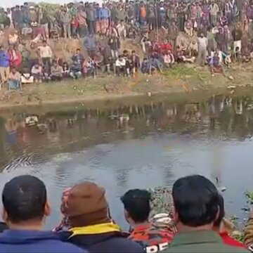 Bangladesh Hindu man jumps into pond to escape mob, dies