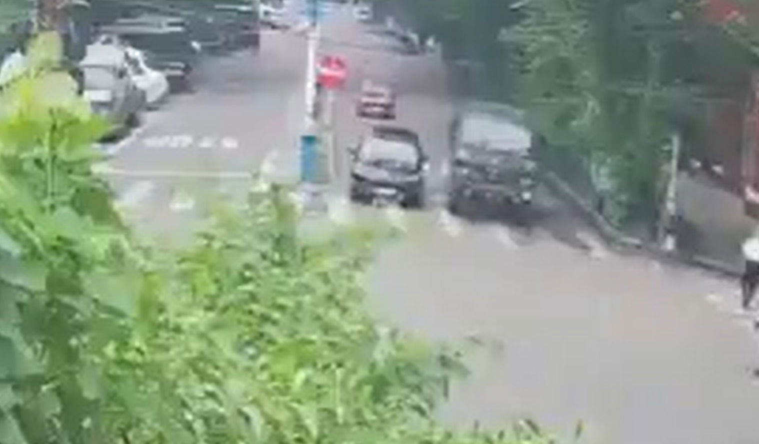 Kolkata Police stops army truck for traffic violation near Writers' Building