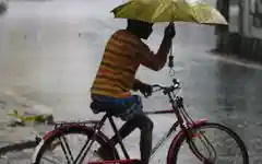 India's rainy season begins as monsoon enters Kerala, IMD warns of heavy showers