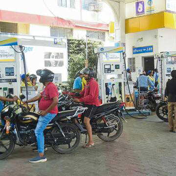 Will petrol and diesel prices rise again? Here's what fuel rates show on May 18