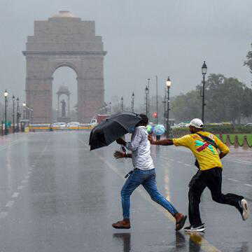 Delhi-NCR braces for powerful overnight storm system, but winter chill remains unlikely