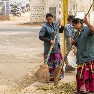 Kolkata to replace whistles with jingles for daily garbage collection