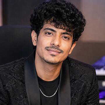 From FIR to temple visit, Palash Muchhal’s latest post draws attention