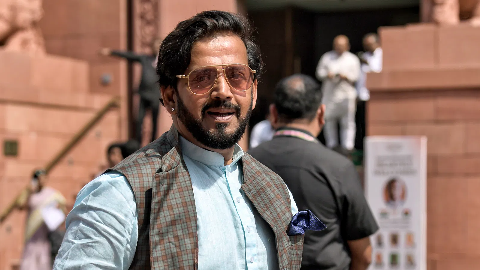 Ravi Kishan redefines manliness as sensitivity, beyond six-packs and moustaches