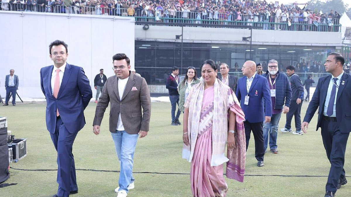 Messi's event disrupted in Delhi, 'AQI, AQI' slogans echoed from the gallery