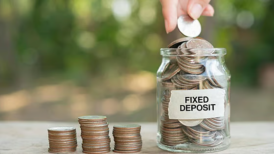 Which bank is offering an 8% interest rate on fixed deposits for common customers?