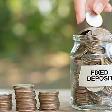 Which bank is offering an 8% interest rate on fixed deposits for common customers?