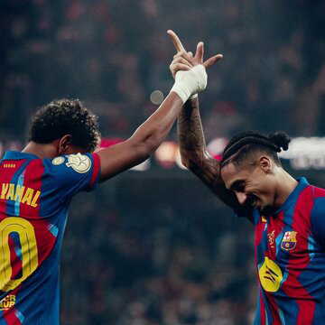 Barca dominate the ball, lift Supercopa against Real Madrid