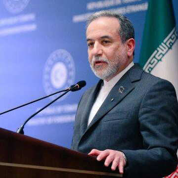 US-Iran deal inches closer as Araghchi signals progress, Trump disputes draft terms
