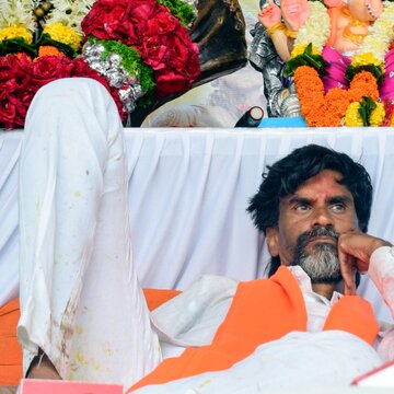 Who is Manoj Jarange? Activist vows to give up water on his fourth day of Azad Maidan protest