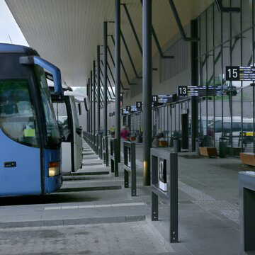 Govt extends EV motor import deadline to Aug end, eases PM E-DRIVE localisation rules