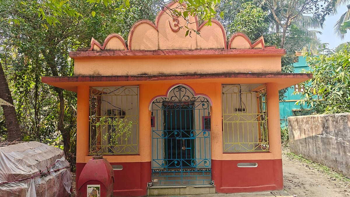 Panic in Mahishadal as burglars target century-old Raghunath Jiu temple