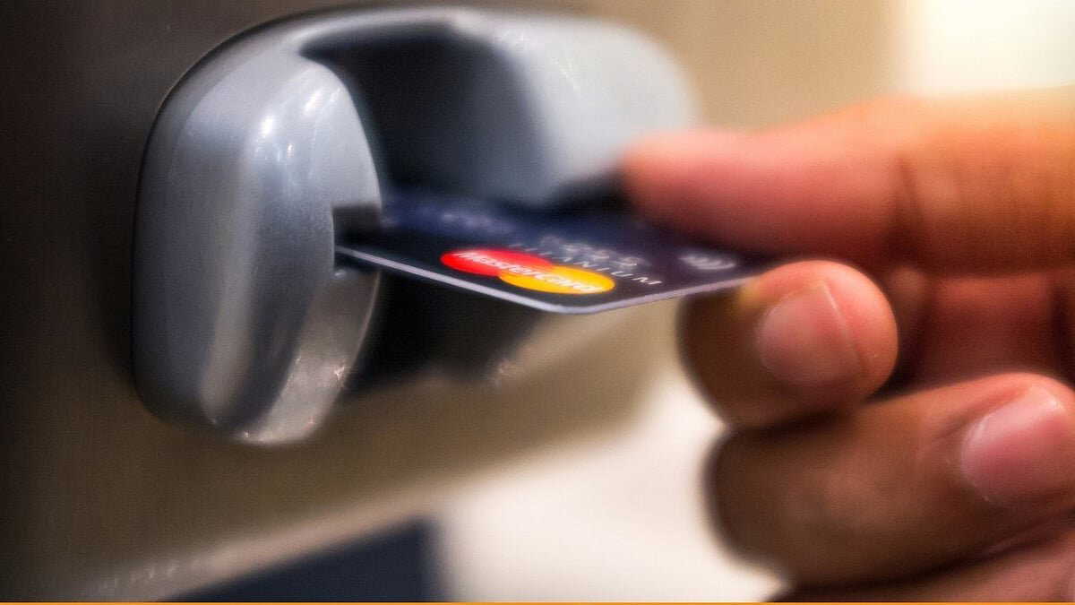 New ATM fraud siphons Rs 17,000 from elderly couple using card-locking trick in North Bengal