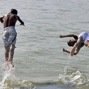 Kolkata weather update: Heat grips South Bengal on Poila Boishakh, winds and light showers likely