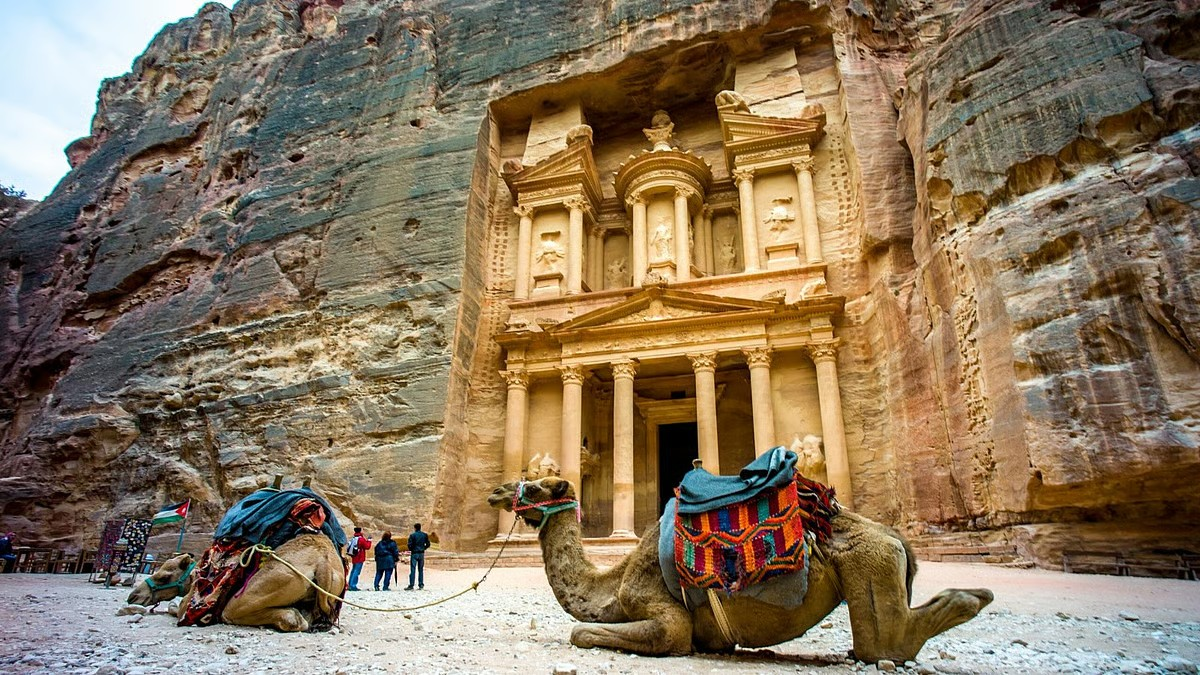 Travel enthusiast? Here's why Petra, Jordan should be on your travel bucket list