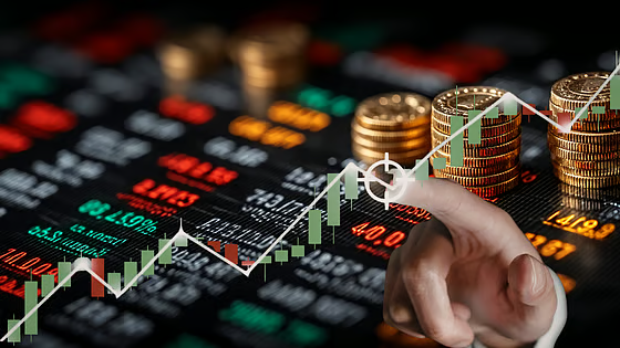 Sensex drops over 500 points, expert recommends THESE short-term buys