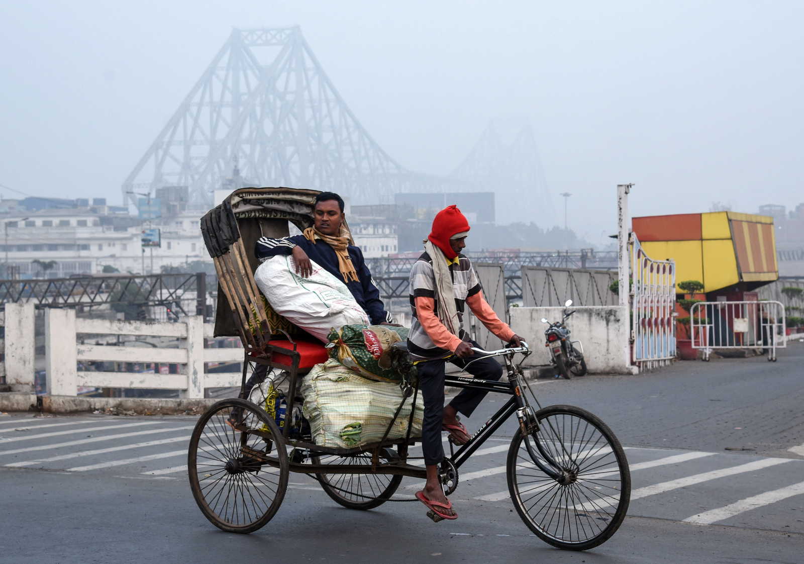 Kolkata and districts reel under cold wave as northerly winds bite