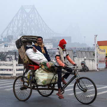 Kolkata and districts reel under cold wave as northerly winds bite