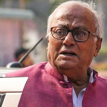 TMC MP Saugata Roy attends President’s breakfast amid tensions, sparks speculation within party