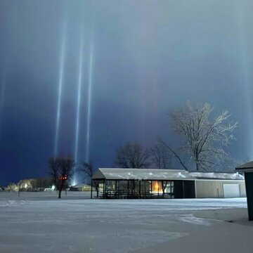 Viral ‘light pillars’ seen in Canada’s sky spark alien rumours — here’s the real reason