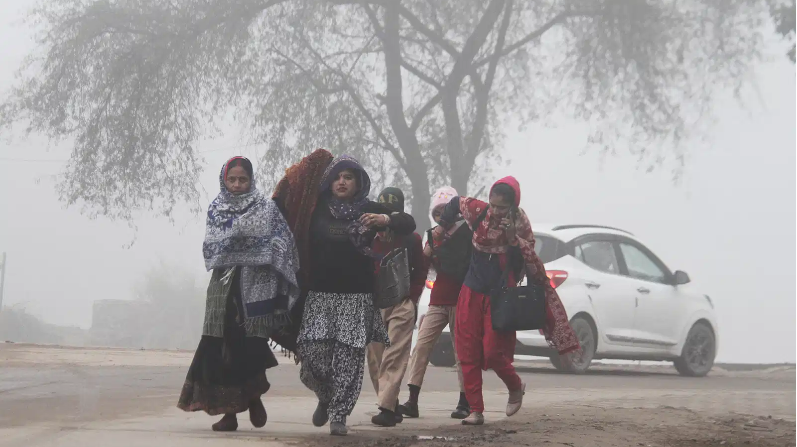 Gurugram dips to 0.8°C as cold wave places city among North India’s coldest