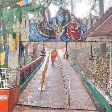 Battery-powered vehicles introduced at Darjeeling’s Mahakal Temple for senior citizens