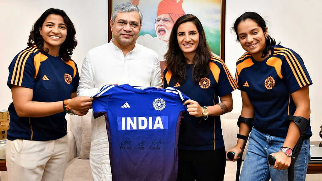 तीन महिला क्रिकेटर्स की चमकी किस्मत, केंद्र ने विश्व कप जीत का दिया बड़ा तोहफा