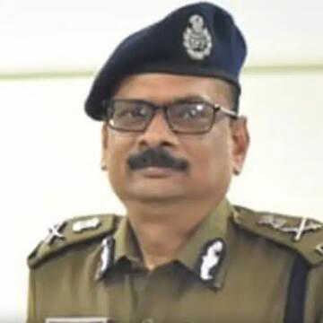 बंगाल पुलिस के DG सिद्धिनाथ गुप्ता की मियाद 6 माह के लिए बढ़ाई गयी