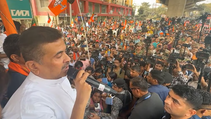 'मोमो कंपनी के मालिक को क्यों नहीं किया गया गिरफ्तार?' नजीराबाद में शुभेंदु अधिकारी की रैली