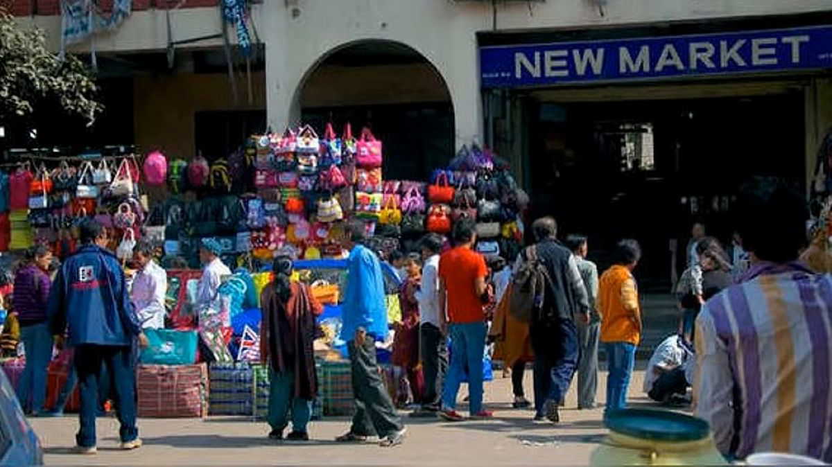 फुटपाथ से अस्थायी दुकानदारों को हटाने के लिए स्थायी व्यवसायी मुख्यमंत्री के चाहते हैं हस्तक्षेप