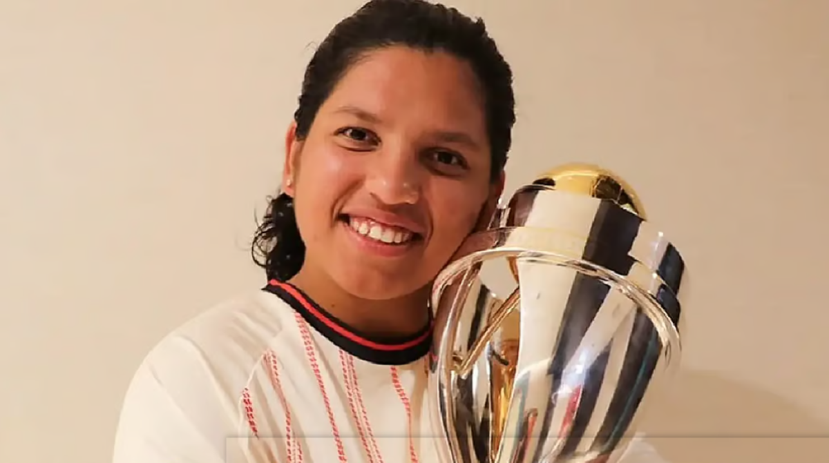 विश्व कप विजेता रिचा घोष के नाम के पास भी ‘अंडर एजुडेकेशन’ का स्टांप