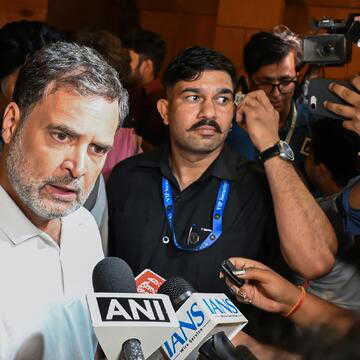 राहुल गांधी की पहेली पर गरमाई सियासत, निशिकांत दुबे का कांग्रेस पर वार