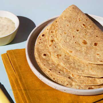 मैदा छोड़कर स्वस्थ रहें: जानें गेहूं के अलावा कौन-कौन से आटे की रोटियां खाएं