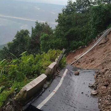 फॉल्ट लाइन कमजोर इसलिए दार्जिलिंग और सिक्किम में सेवाएं बाधित, पहाड़ तबाह