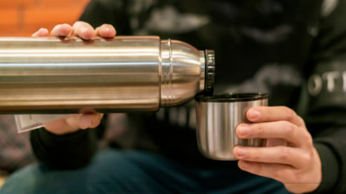 ठंडी में फ्लास्क का सही रख-रखाव और सफाई के आसान तरीके