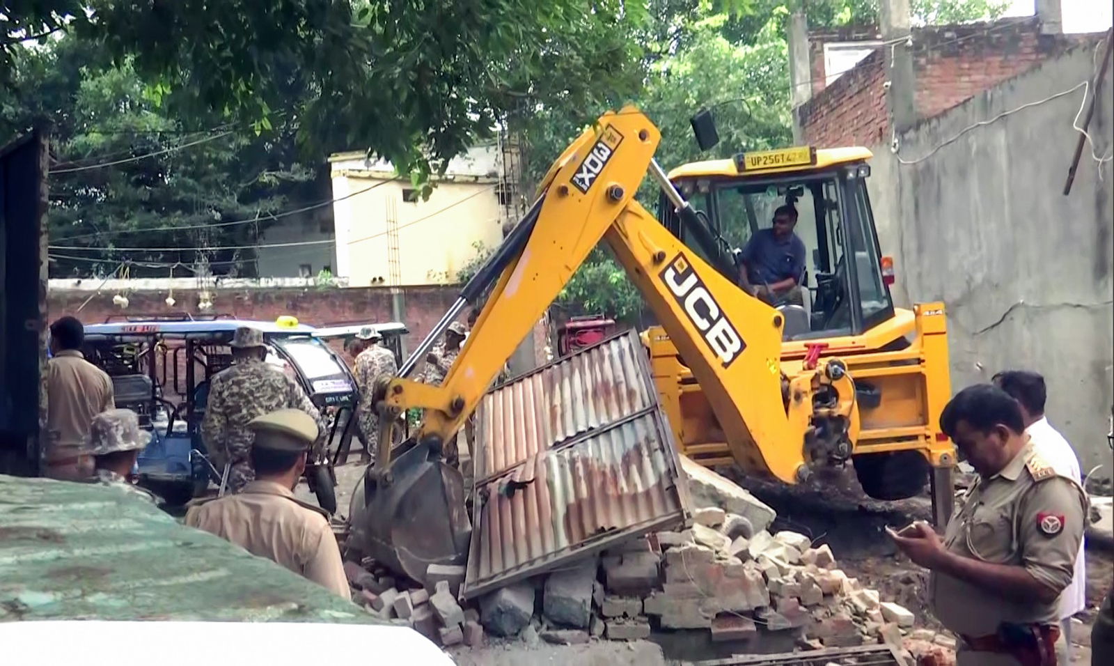 बरेली हिंसा मामले में पुलिस की जांच जारी, अब तक 73 गिरफ्तार