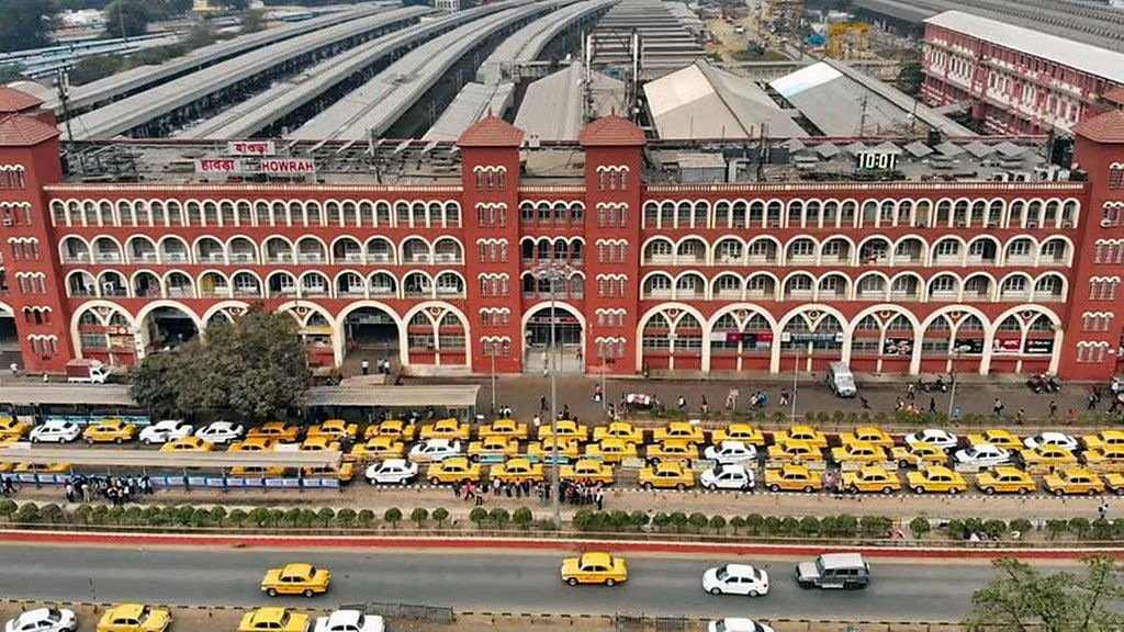 हावड़ाः छठपूजा में अतिरिक्त ट्रेनें चलाने पर भी राजनीतिक विवाद शुरू, बिहार चुनाव बना मुद्दा