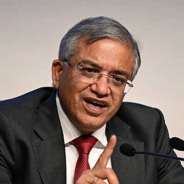 ज्ञानेश कुमार के रिमूवल नोटिस पर संसद सचिवालय की चुप्पी, तृणमूल कांग्रेस में नाराजगी