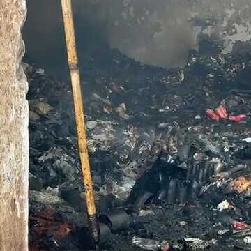 आनंदपुर में हादसे के 24 घंटे बाद भी दबी आग सुलग रही, बढ़ सकती है मृतकों की संख्या, इलाके में पसरा मातम