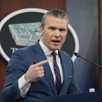 अमेरिकी रक्षा सचिव पीट हेगसेथ का दावा, "जंग उन्होंने शुरू की, हम खत्म करेंगे"